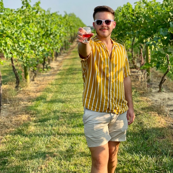 Meet your Posher, Aaron - Picture 5 of 6